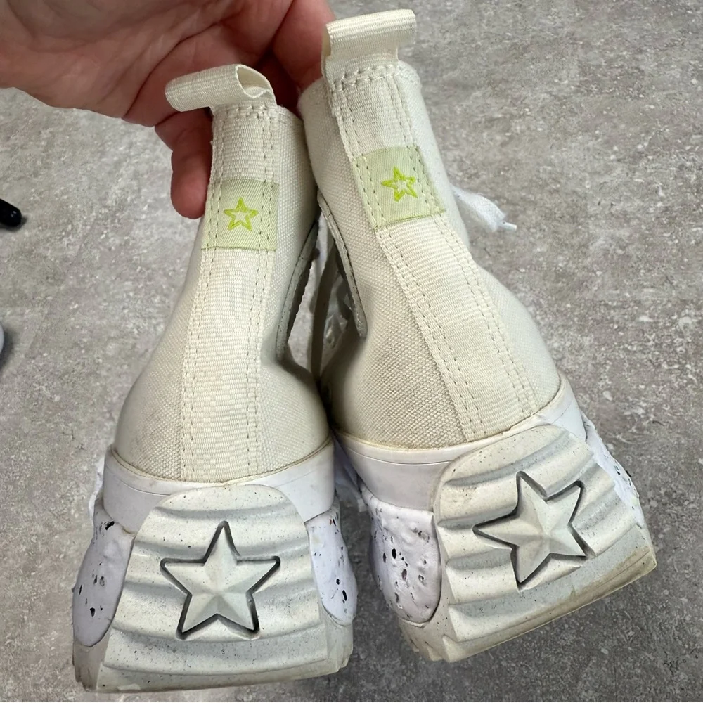 Converse women’s run